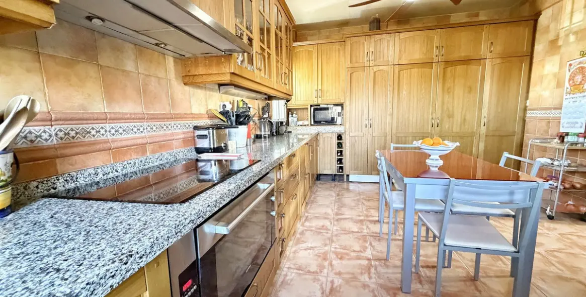 Venta de villa independiente en Rincón de la Victoria 6