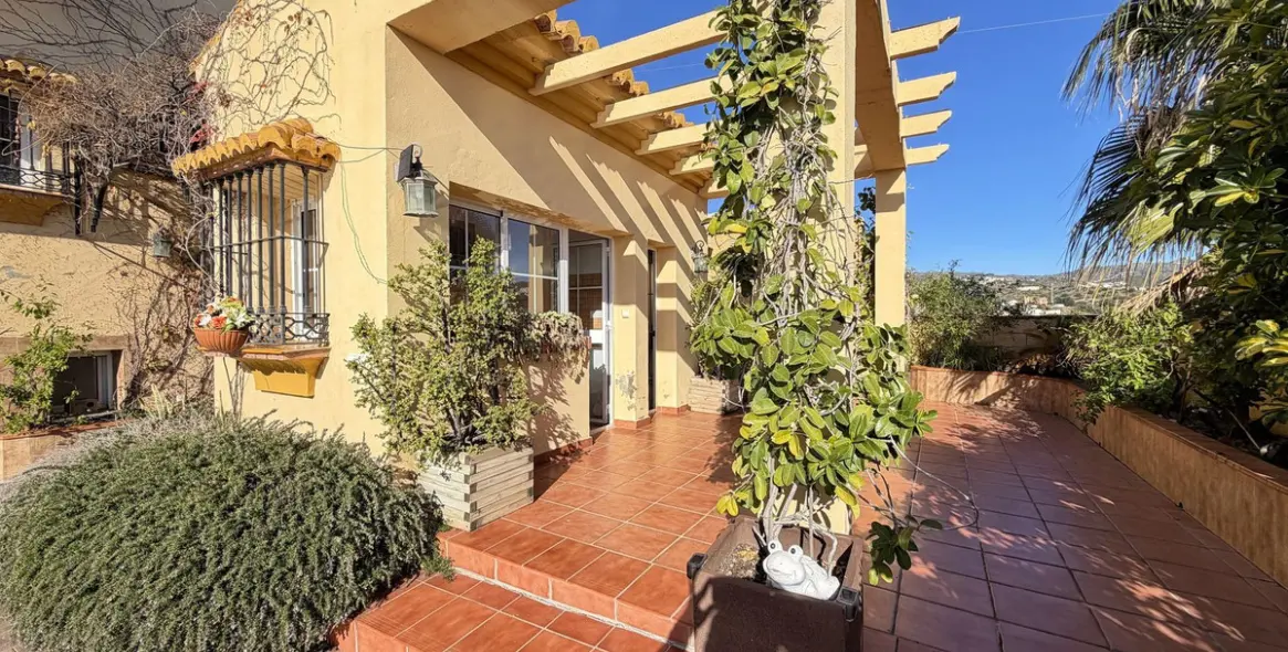 Sale of detached villa in Rincón de la Victoria 30