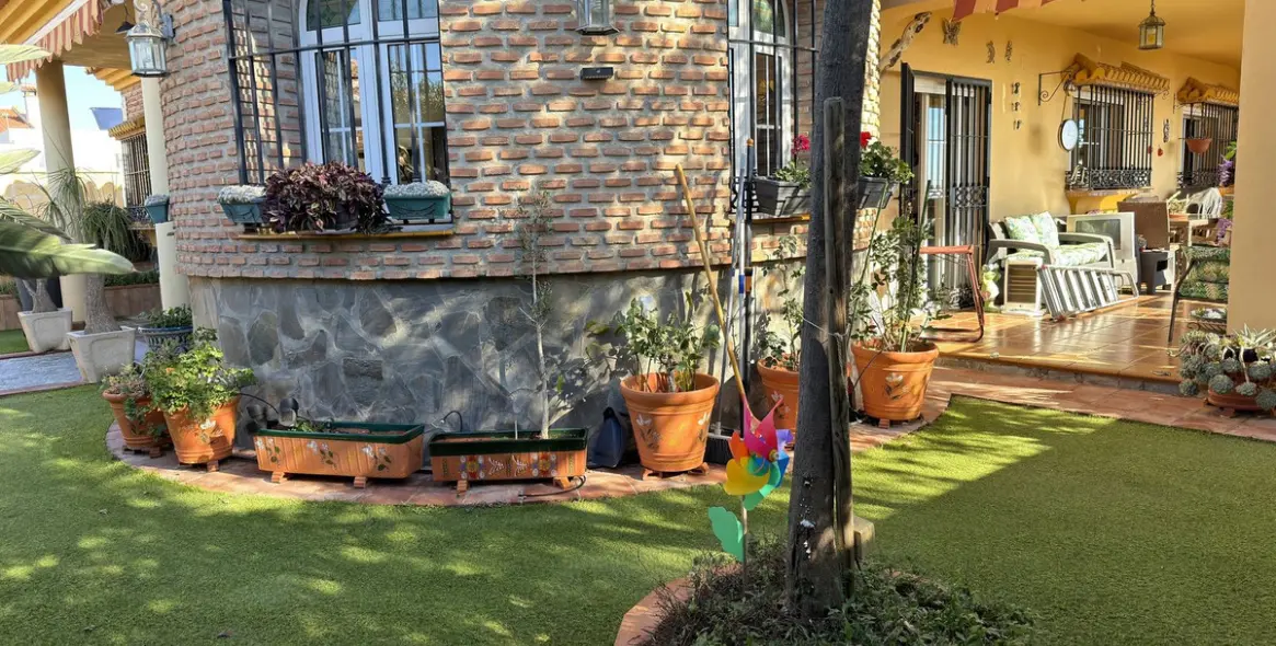 Sale of detached villa in Rincón de la Victoria 36