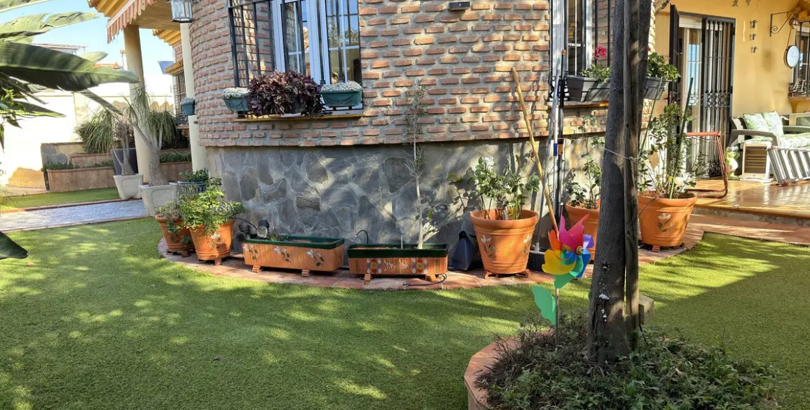 Sale of detached villa in Rincón de la Victoria 37