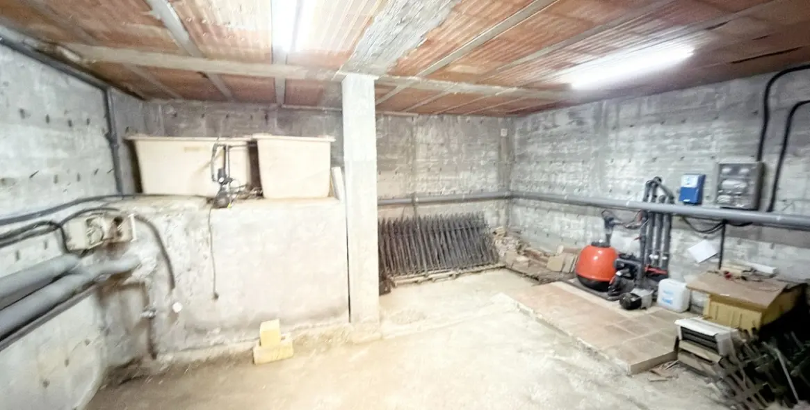 Sale of detached villa in Rincón de la Victoria 39