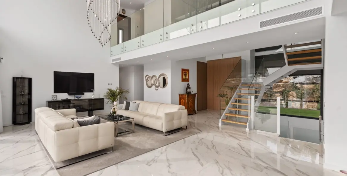 Venta de villa independiente en Estepona 4