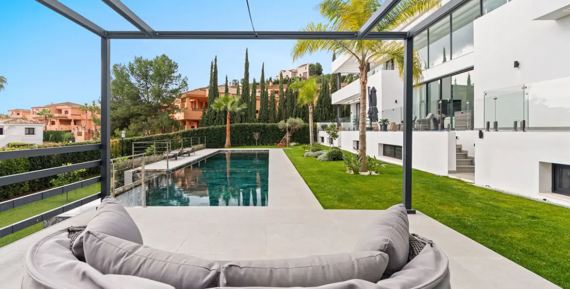 Venta de villa independiente en Estepona 11