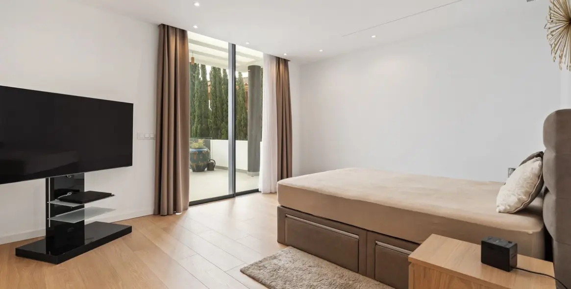 Venta de villa independiente en Estepona 20