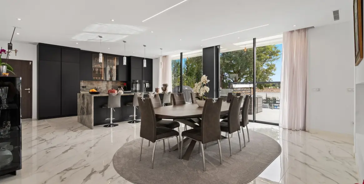 Venta de villa independiente en Estepona 8