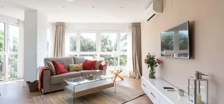 Venta de apartamento en planta media en Málaga Centro 0