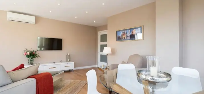 Venta de apartamento en planta media en Málaga Centro 2