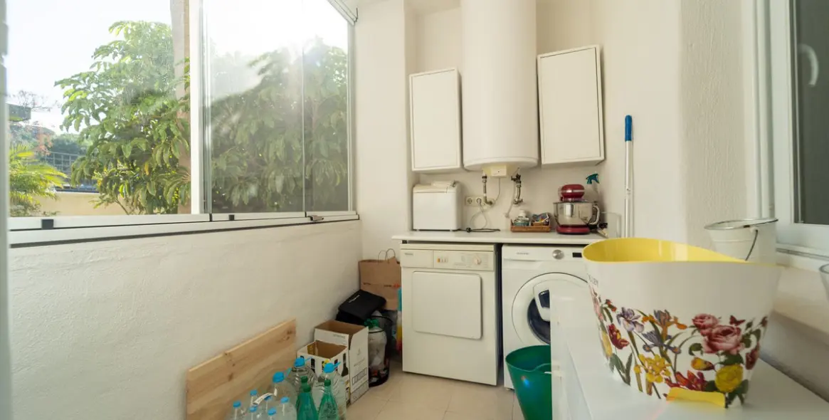 Sale of ground floor apartment in Elviria 17