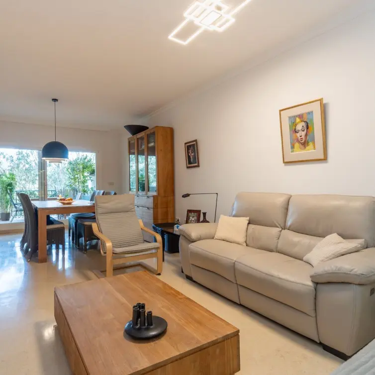 Sale of ground floor apartment in Elviria