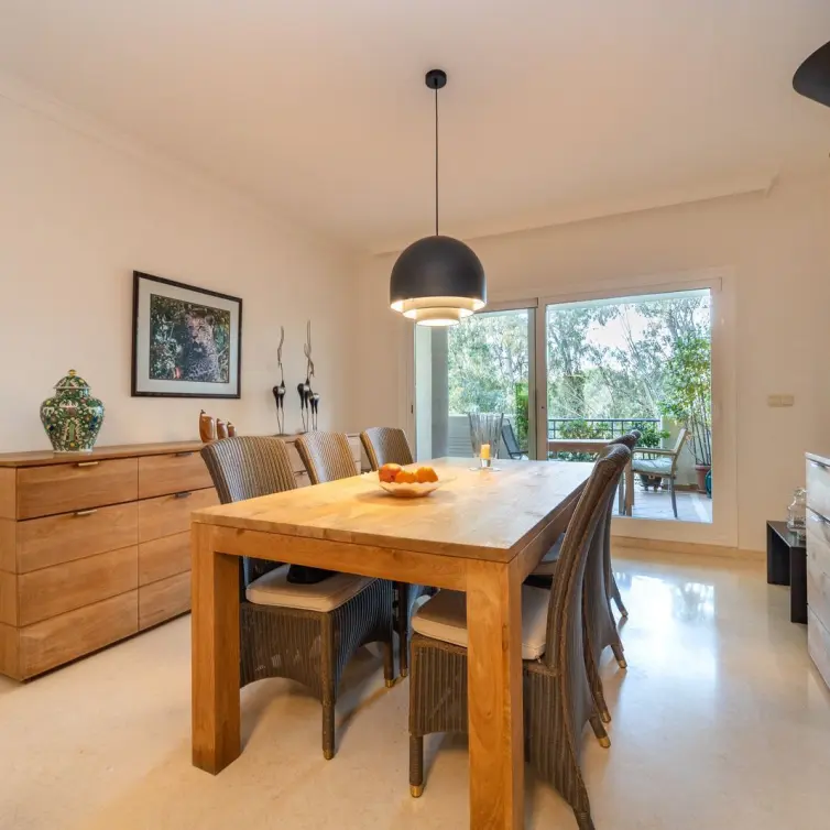 Sale of ground floor apartment in Elviria