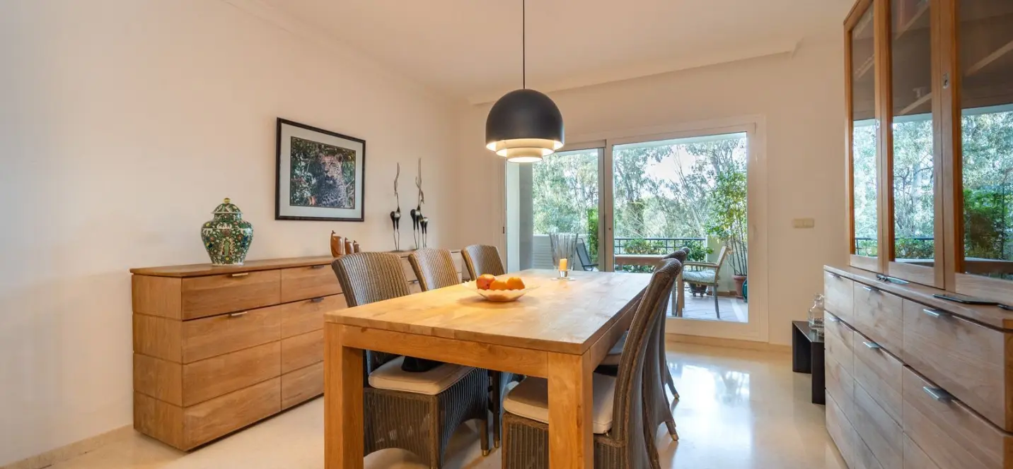 Sale of ground floor apartment in Elviria 1