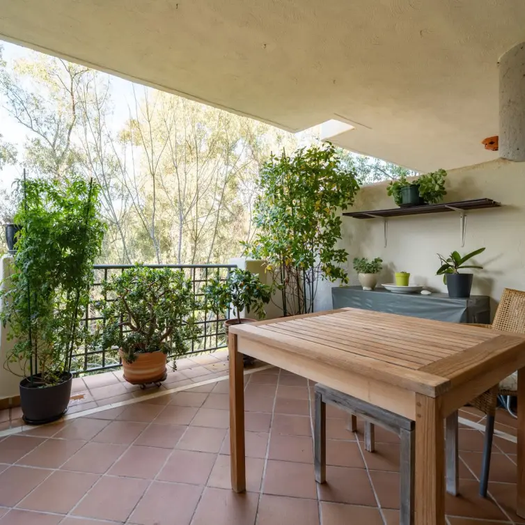 Sale of ground floor apartment in Elviria
