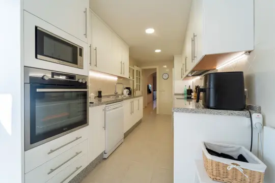 Image 15 thumb