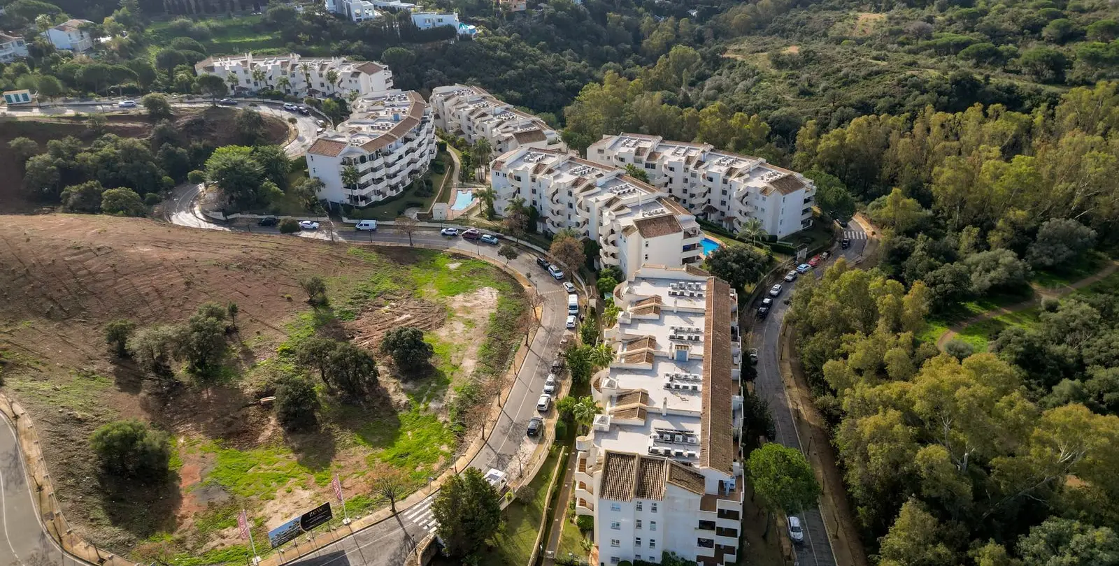 Sale of ground floor apartment in Elviria 35