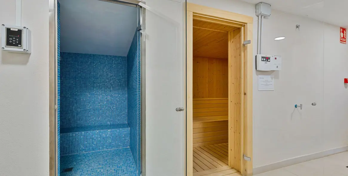 Продажа апартаментов на первом этаже в Mijas Costa 28