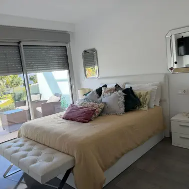 Venta de apartamento en planta baja en Estepona
