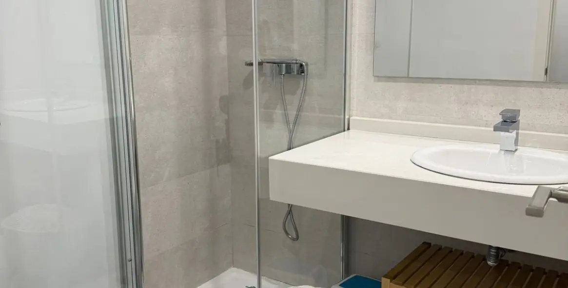 Venta de apartamento en planta baja en Estepona 10