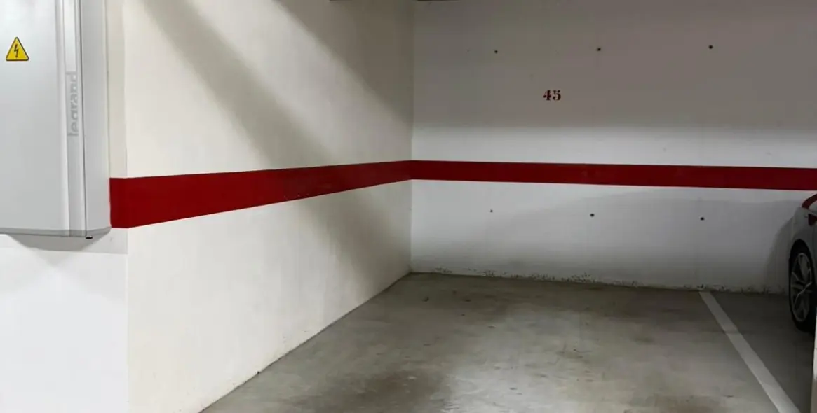 Venta de apartamento en planta baja en Estepona 16