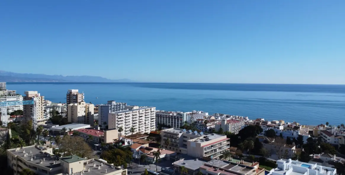 Venta de apartamento en planta media en Torremolinos 9