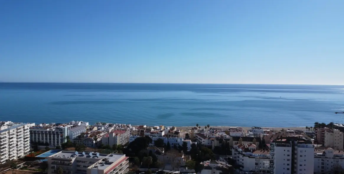 Venta de apartamento en planta media en Torremolinos 10
