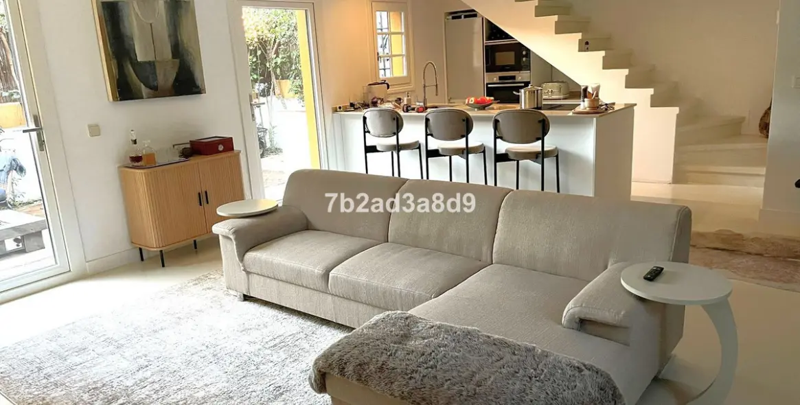 Venta de adosado en Guadalmina Baja 1