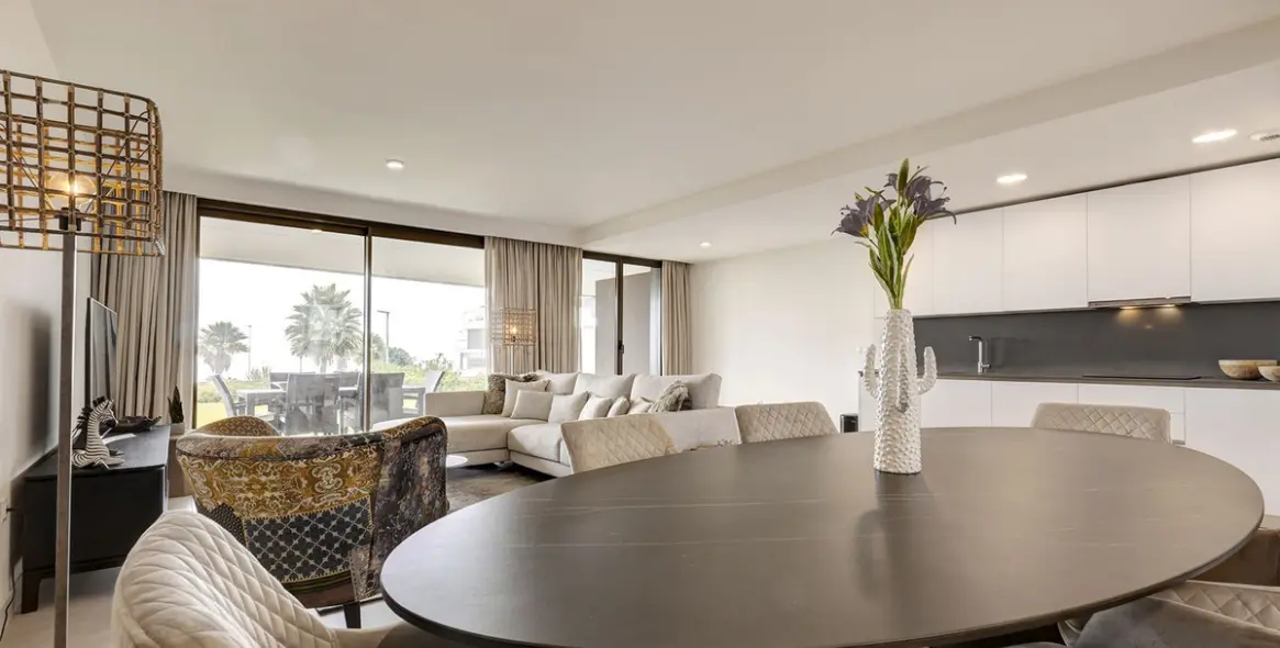 Venta de apartamento en planta baja en Casares 13