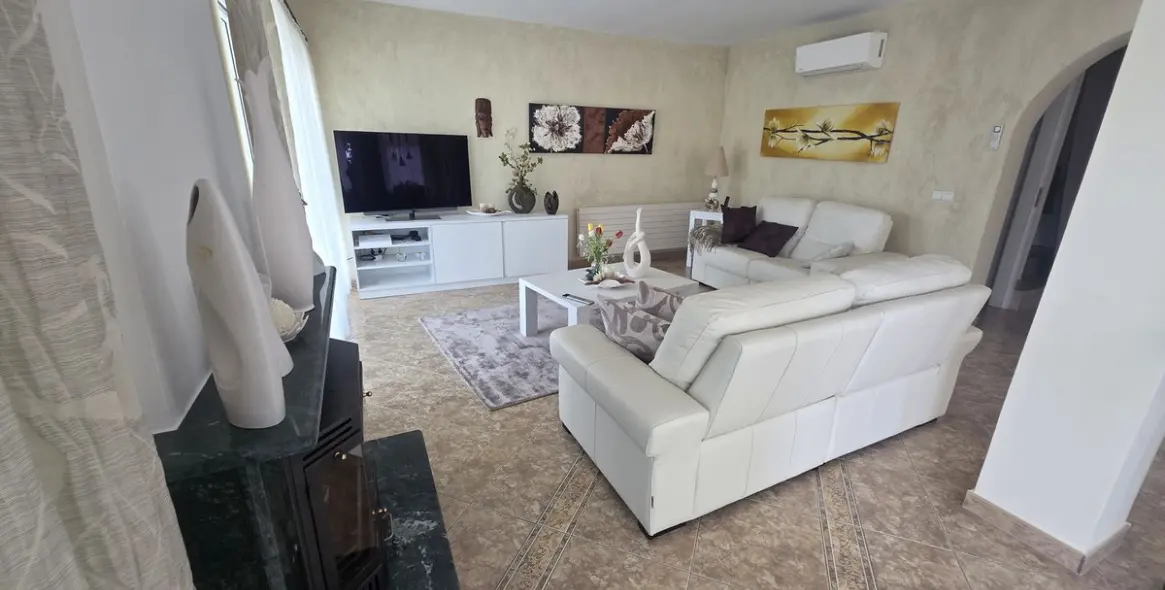 Venta de villa independiente en Calahonda 4