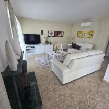 Venta de villa independiente en Calahonda