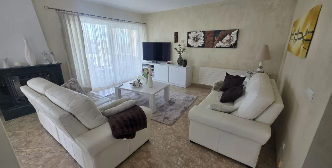 Venta de villa independiente en Calahonda 8