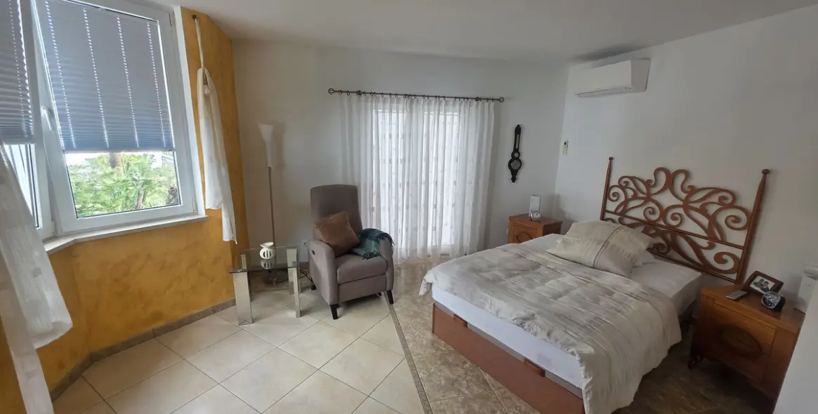 Venta de villa independiente en Calahonda 14