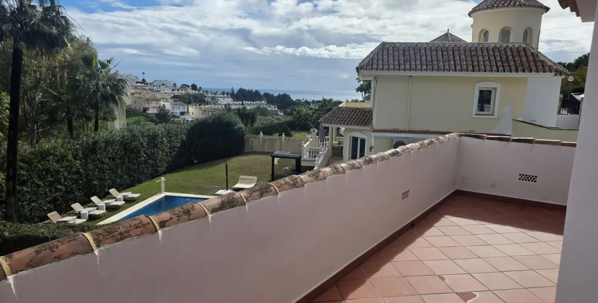 Venta de villa independiente en Calahonda 19