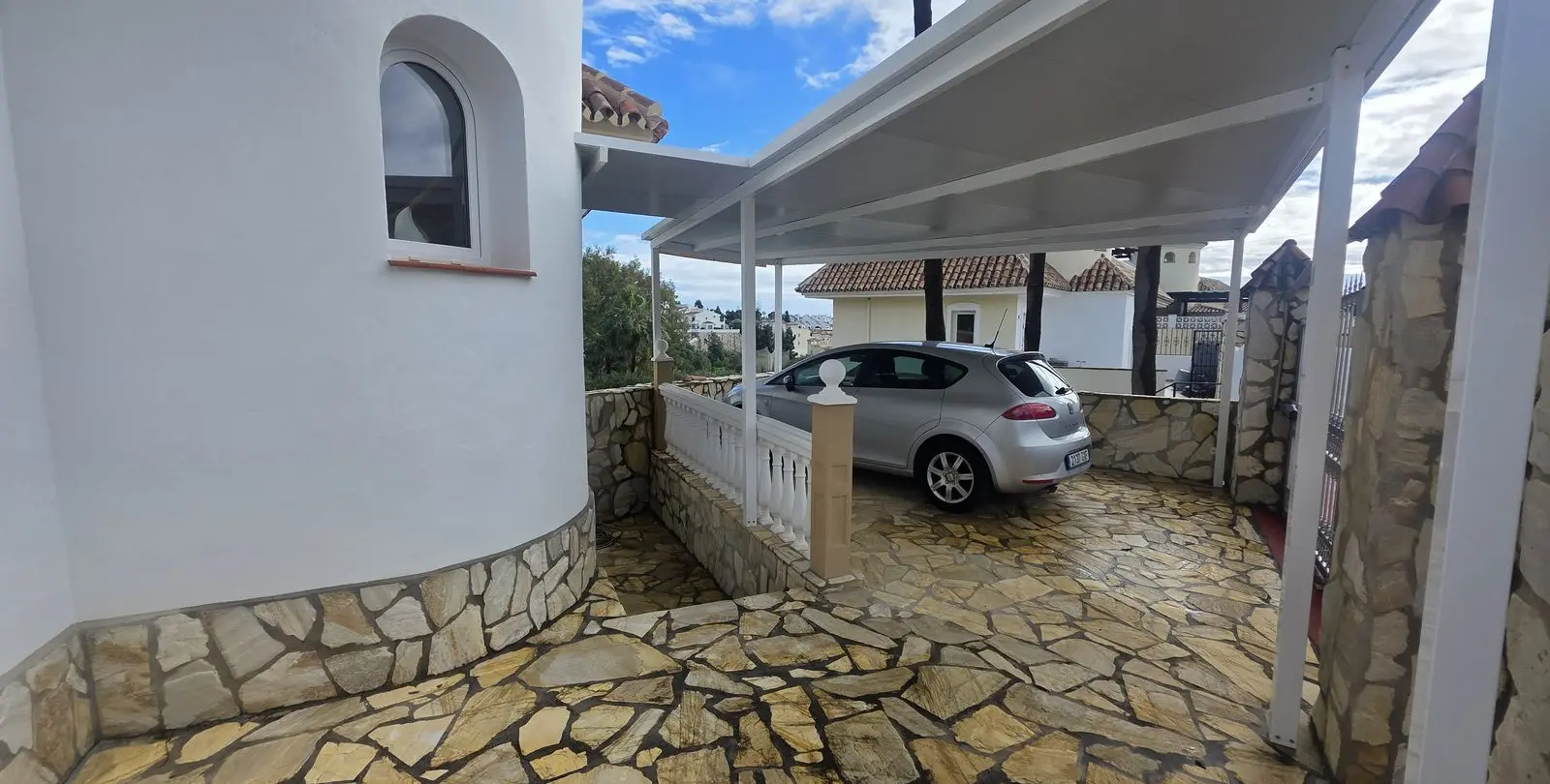 Venta de villa independiente en Calahonda 23