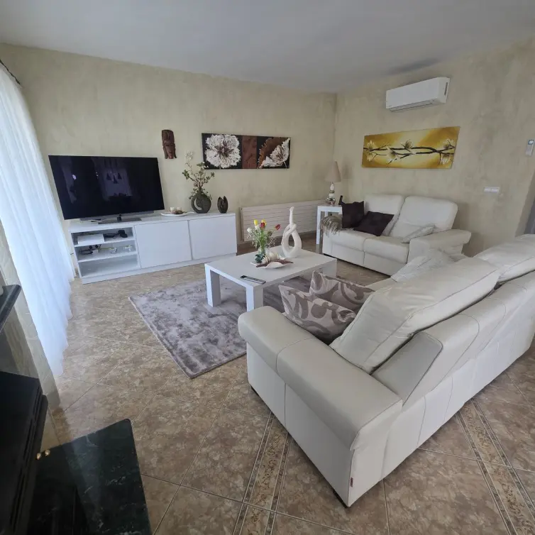 Venta de villa independiente en Calahonda