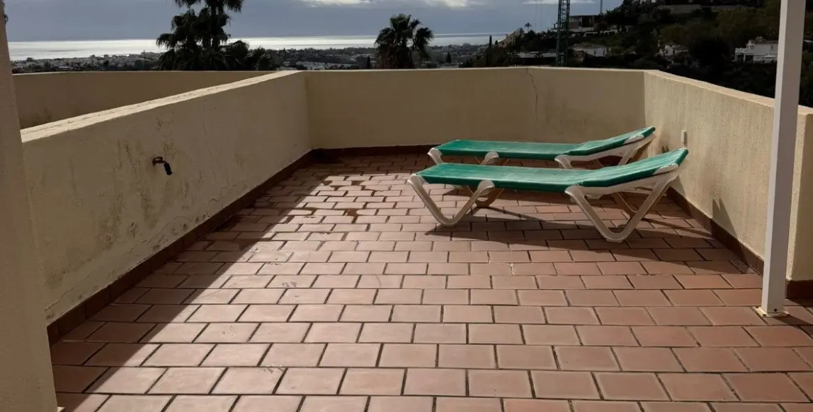 Venta de adosado en La Quinta 13