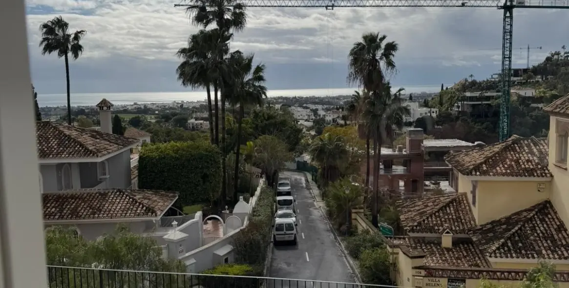 Venta de adosado en La Quinta 18