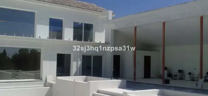 Venta de villa independiente en Guadalmina Alta 1