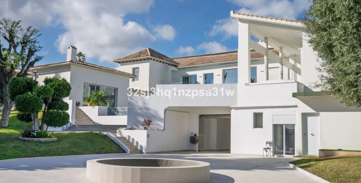 Venta de villa independiente en Guadalmina Alta 3