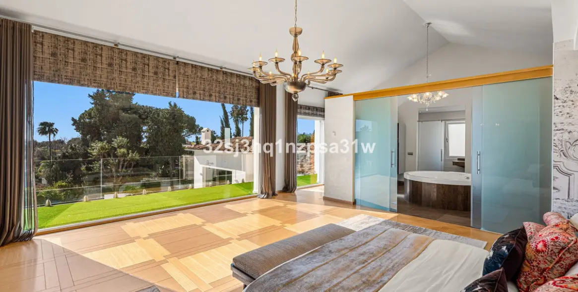 Venta de villa independiente en Guadalmina Alta 8