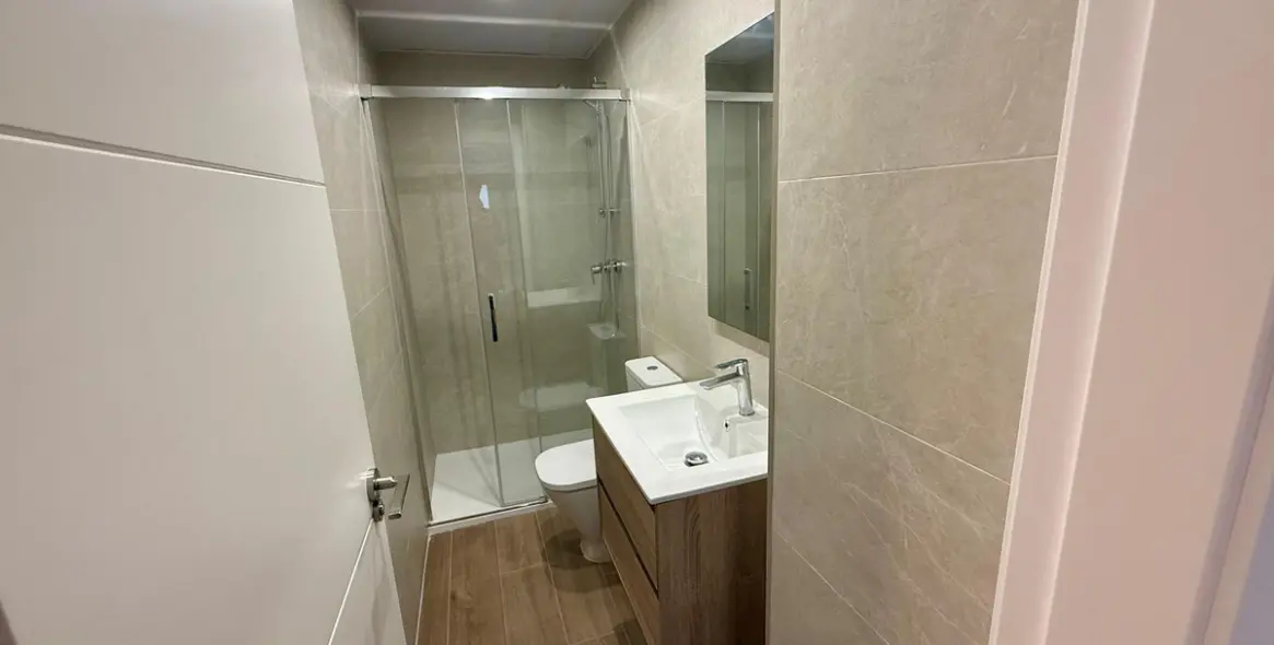 Долгосрочная аренда апартаментов на среднем этаже в Fuengirola 13