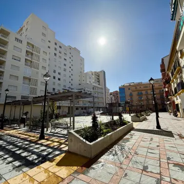 Alquiler a largo plazo de apartamento en planta media en Fuengirola