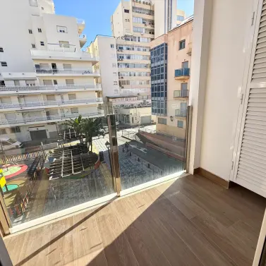 Alquiler a largo plazo de apartamento en planta media en Fuengirola