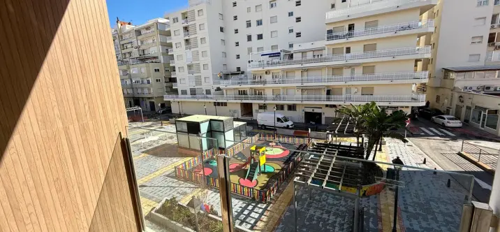 Alquiler a largo plazo de apartamento en planta media en Fuengirola 2