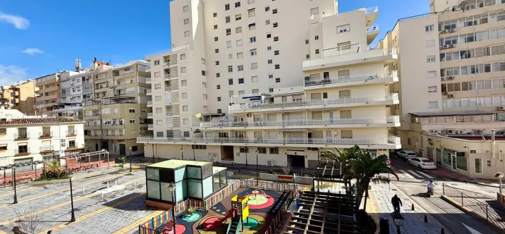 Alquiler a largo plazo de apartamento en planta media en Fuengirola 3