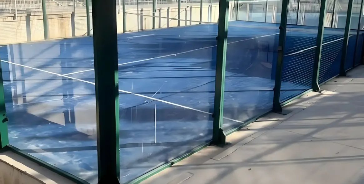 Venta de apartamento en planta media en Estepona 10