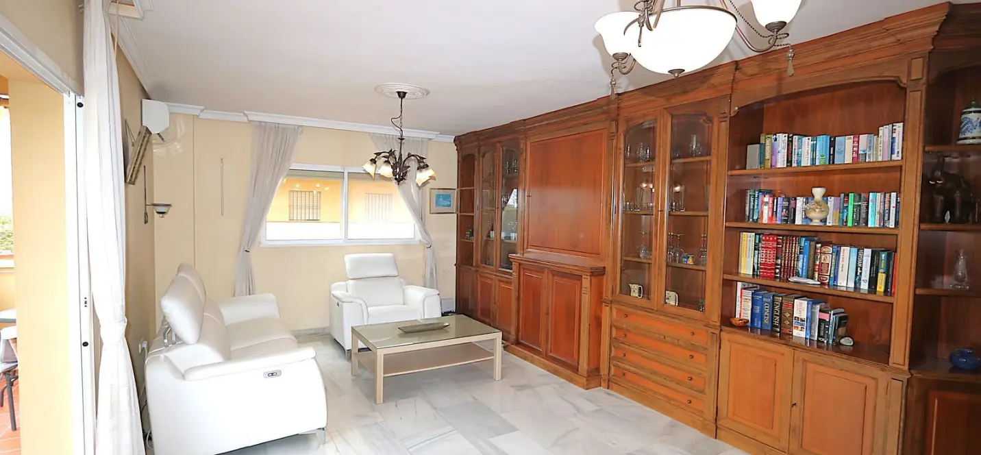 Sale of penthouse in Fuengirola 4