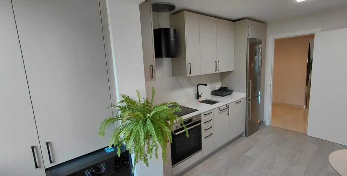 Продажа апартаментов на среднем этаже в Marbella 5