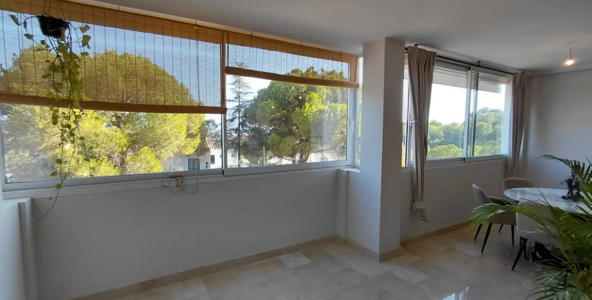 Продажа апартаментов на среднем этаже в Marbella 12