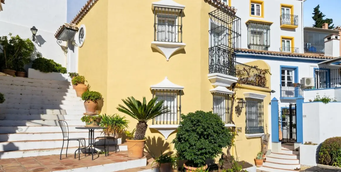 Sale of townhouse in La Heredia 1