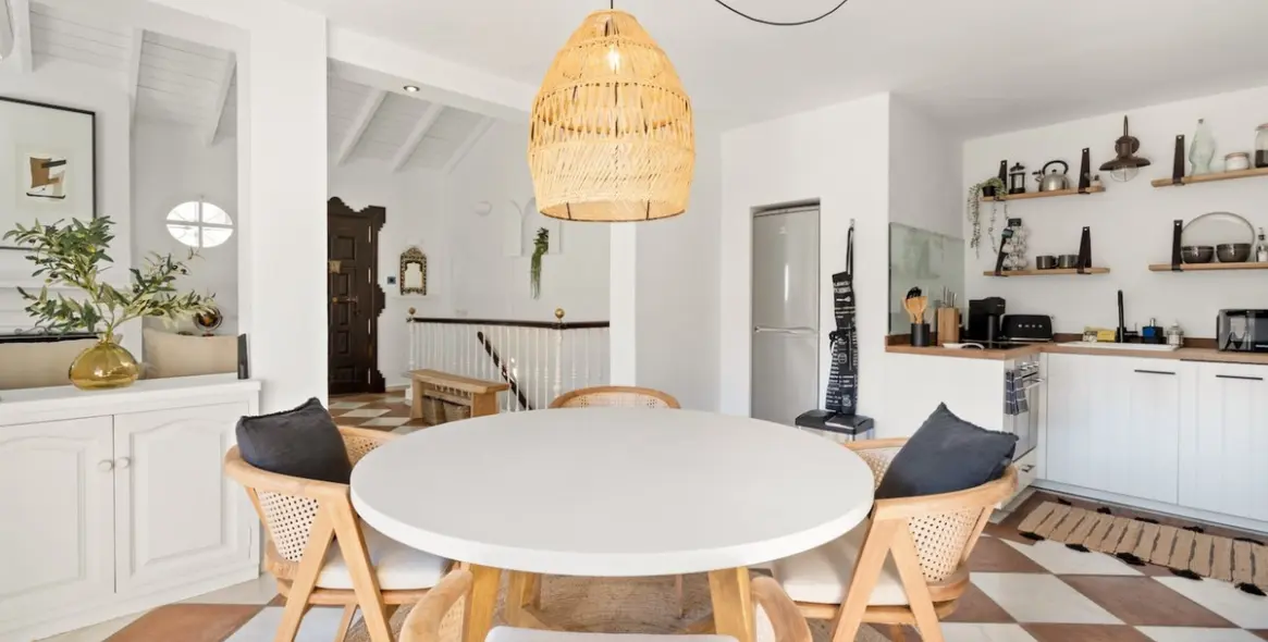 Sale of townhouse in La Heredia 10