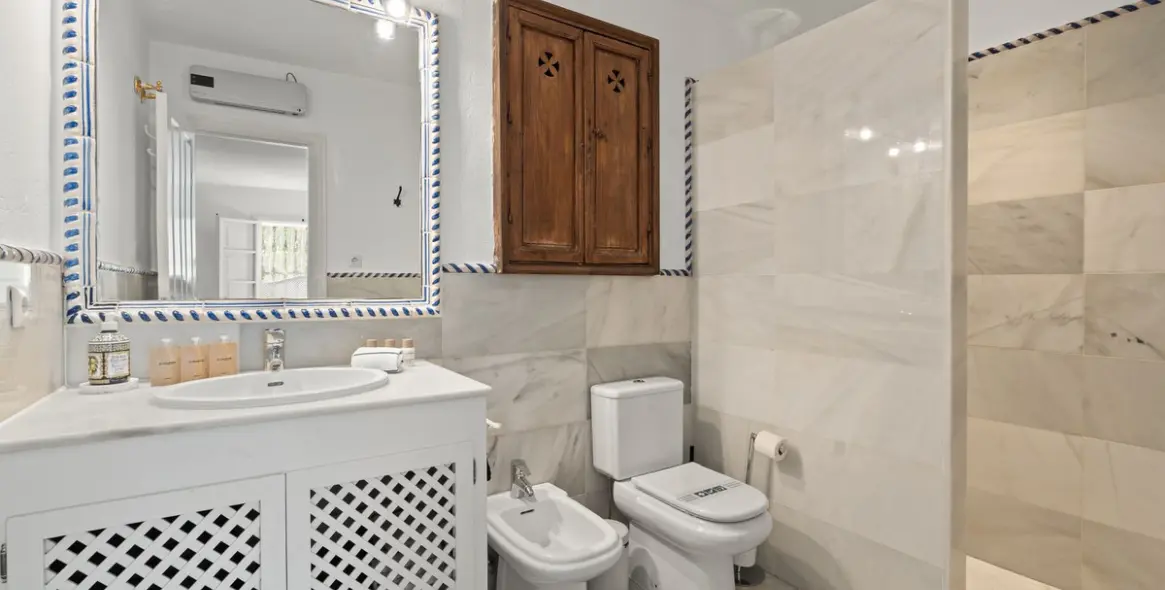 Sale of townhouse in La Heredia 15